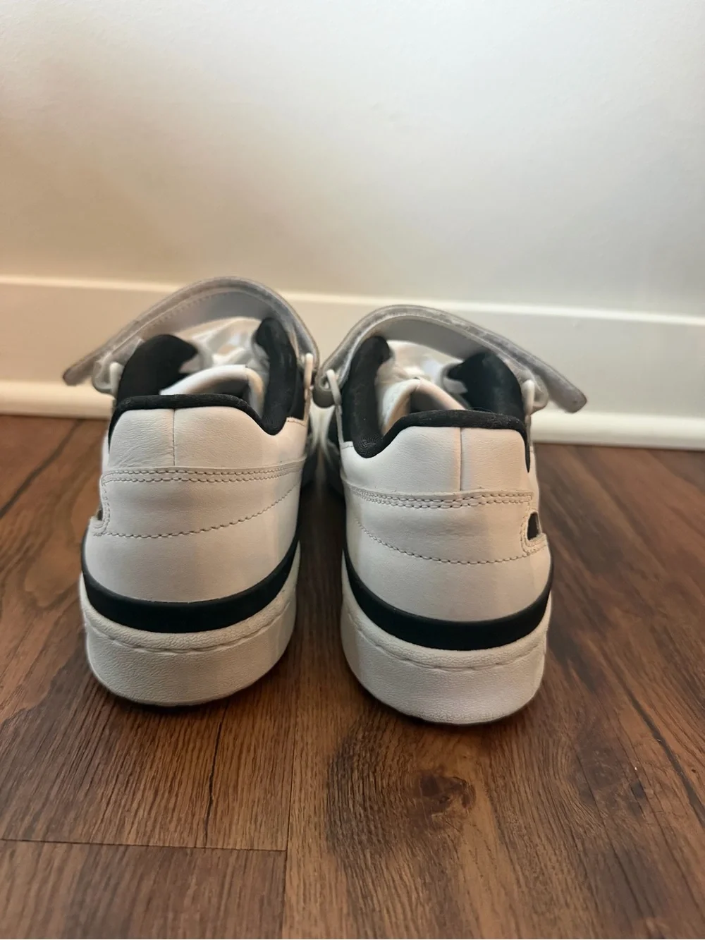 Adidas Forum Low Sneakers - White/Black